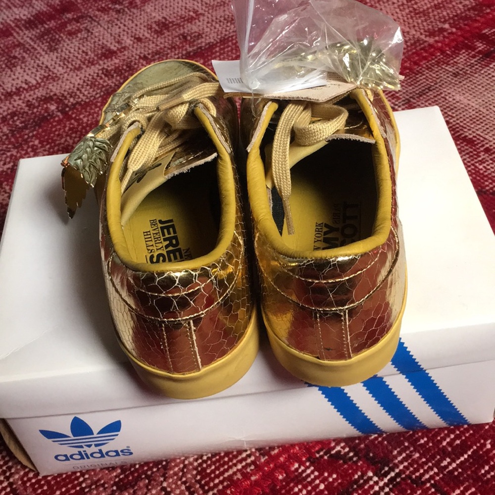 Adidas X Jeffrey Campbell - Picture 2 of 3